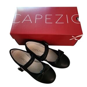 Capezio 3800 MATTE Black Mary Jane Tap Shoes Size 10.5 M Hook & Loop Strap--Bows